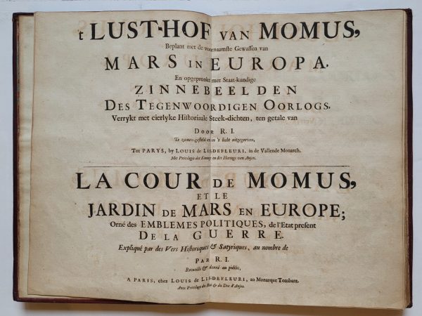 't Lust-Hof van Momus, Beplant met de voornaamste Gewassen van Mars in Europa, en opgepronkt met Staat-kundige Zinnebeelden Des Tegenwoordigen Oorlogs, verrykt met cierlyke historiaale steek-gedichten, ten getale van. La cour de Momus, et le Jardin de Mars en Europe; orné des emblemes politiques, de l'etat present de la guerre. Expliqué par des vers historiques & satyriques, au nombre de. [INCLUDING] Koninglyke almanach, beginnende van 't jaar 1705 ... & c. Waar in zeer duidelyk vertoond word de loop der zon des ongerechtigheids; ofte tooneel des oorlogs in Europa, behelzende de zinnebeelden der VII. helde-deugden, &c. &c. &c. Almanac royal, commençant par annee 1705 ... &c. Où est parfaitement observé le cours du soleil d'injustice; ou theatre de la guerre en Europe, qui comprend des emblemes des VII. vertus heroiques, &c. &c. &c. [AND] Byvoegsel tot de koninglyke almanach, genaamd het gulde-jaar der bondgenoten, 1706. Of waar voorspooks uitkomst van de Franse verduisterde en ondergaande zon, voor de triomf-zaal, nieuwlyks gebouwd ter eere van 't Huis van Oostenryk; en gestoffeerd met XXV. deftige krygs zinnebeelden, wegens de overwinningen, behaald door de gemelde bondgenoten op het Huis van Bourbon. Appendice de l'Almanac roial, l'annee victorieuse des alliez de 1706. Contre le soleil eclipse & couchant de France; ou la salle de triomfes, nouvellement bâtie pour la Maison d'Autriche. [AND] Roma perturbata, ofte 't beroerde Romen, vertoond door XIII zinnebeelden, toegepast op de X geboden, (enz) door die van 't pausdom, doch voornaamelijk door de munniken doorgaans meest overtreeden, ook klaarlyk te zien in de bygevoegde historien van P. Codde en T. de Kok.